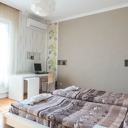 Daire 100 m2, 2 yatak odalı, 2 banyolu , Sofya Şehir Merkezi bölgesinde *