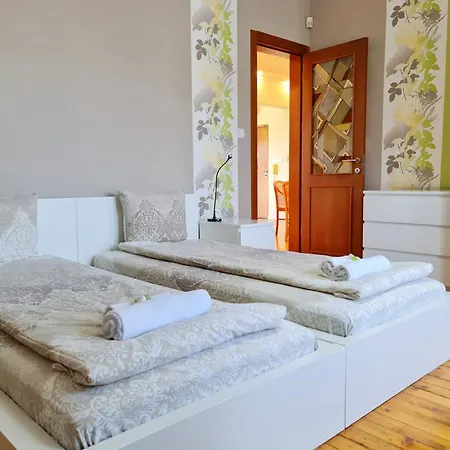 Patriarch 78 The Grand Family With Free Parking *