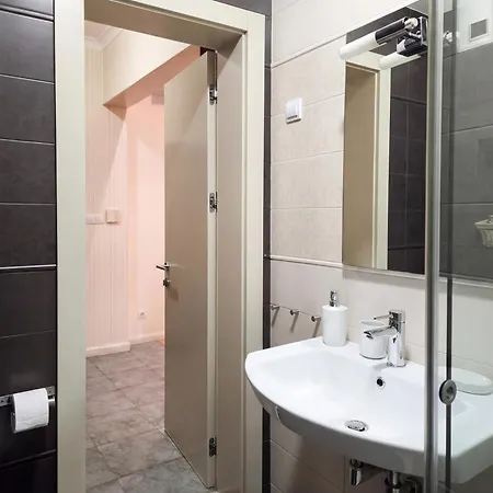 100m² 2 slaapkamer, 2 privé badkamer Appartement in Sofia centrum Sofia