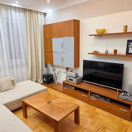 Appartamento Appartamento di 100 m² con 2 camera(e) e 2 bagno(i) privato(i) in zona Sofia centro *