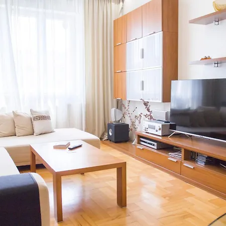 Grand Patriarh Near Vitosha Blvd With Parking Apartamento *