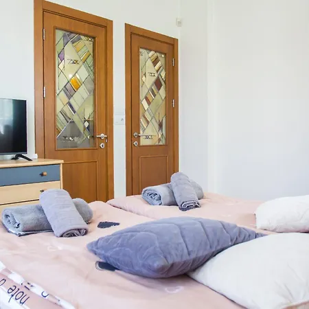 Grand Patriarh Near Vitosha Blvd With Parking Apartamento *