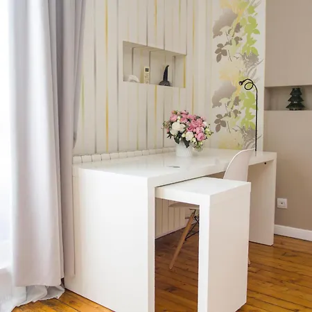 Grand Patriarh Near Vitosha Blvd With Parking * Sofía