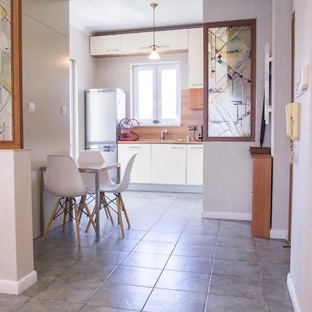 Grand Patriarh Near Vitosha Blvd With Parking *