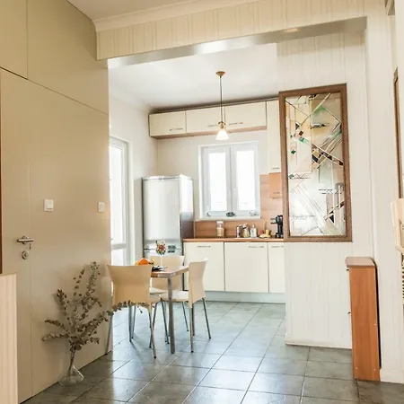 Apartment Patriarch 78 The Grand Family With Free Parking