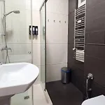 Apartment (100 m²), 2 Schlafzimmer und 2 eigene Badezimmer in Sofia Zentrum *